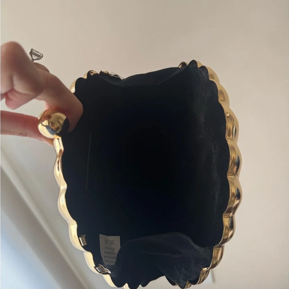 Gold Shell Clutch Bag bilini - Picture 3 of 3